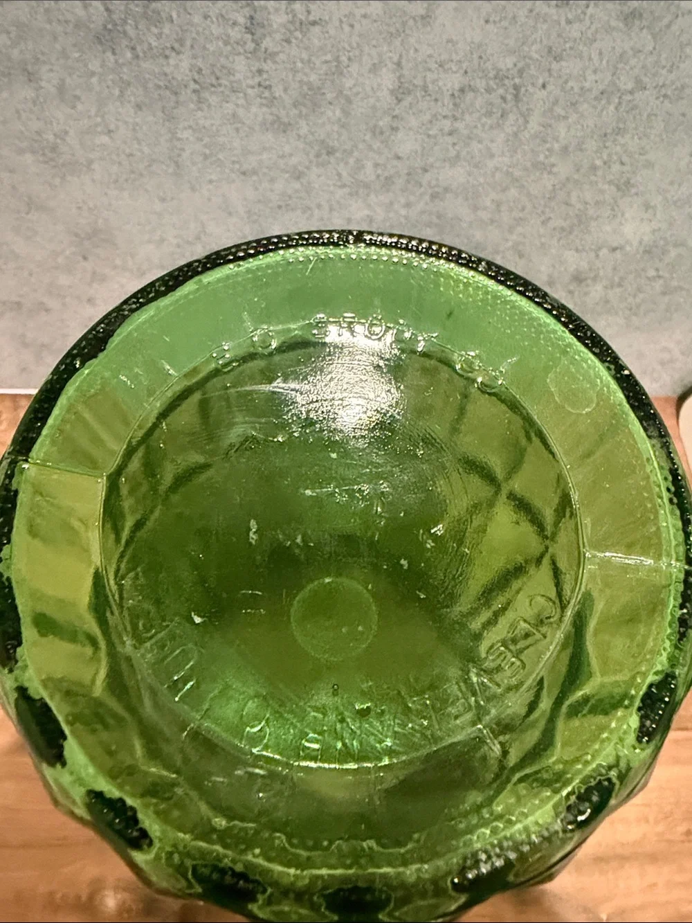 E O Brody Emerald Green Fluted Glass Vase